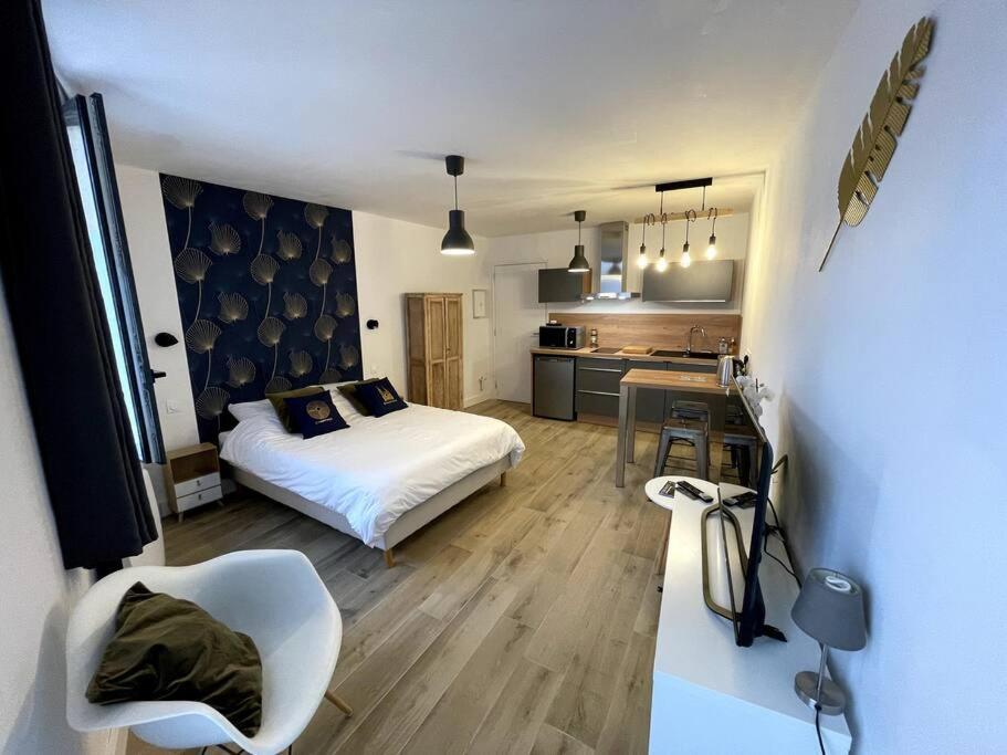 Alp Chartres - Cosy Studio Au Coeur De Chartres Avec Parking Екстериор снимка